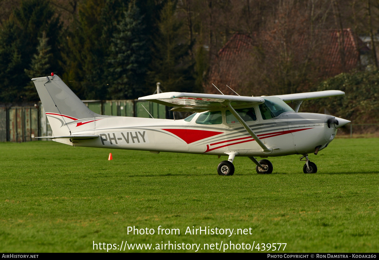 Aircraft Photo of PH-VHY | Cessna 172P Skyhawk | AirHistory.net #439577