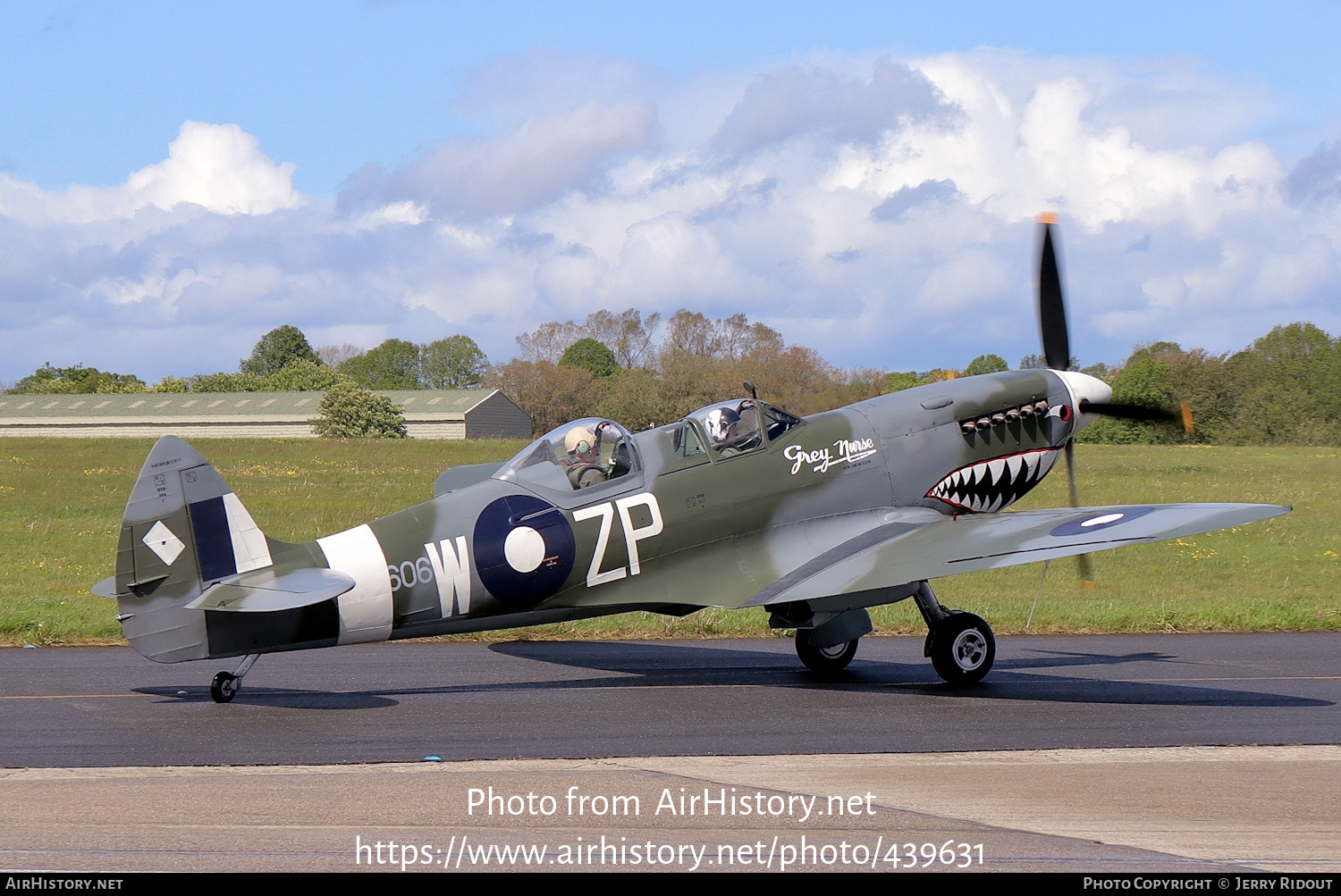 Aircraft Photo of G-AWGB / A58-606 | Supermarine 361 Spitfire Mk9 | AirHistory.net #439631