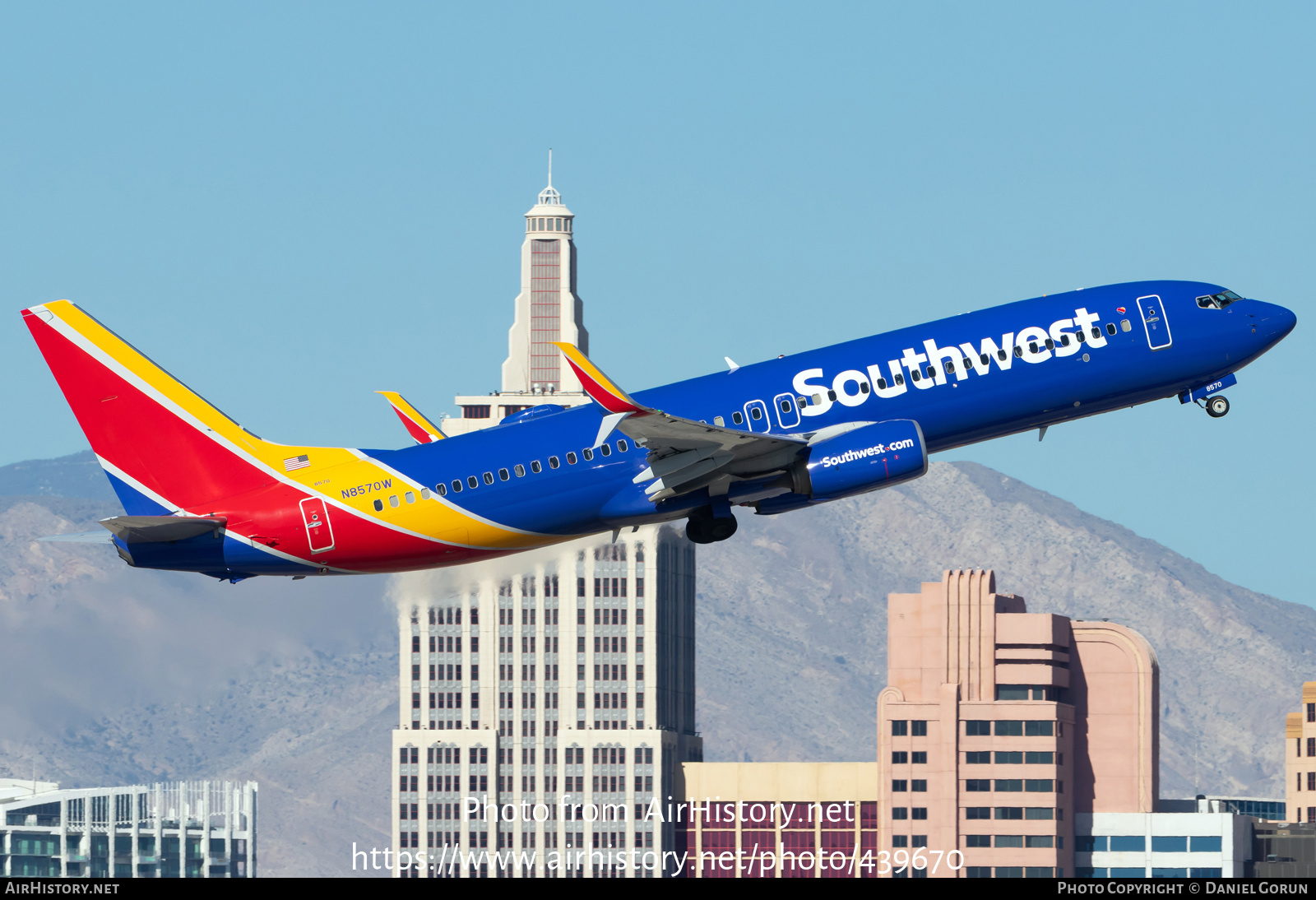 Aircraft Photo of N8570W | Boeing 737-800 | Southwest Airlines | AirHistory.net #439670