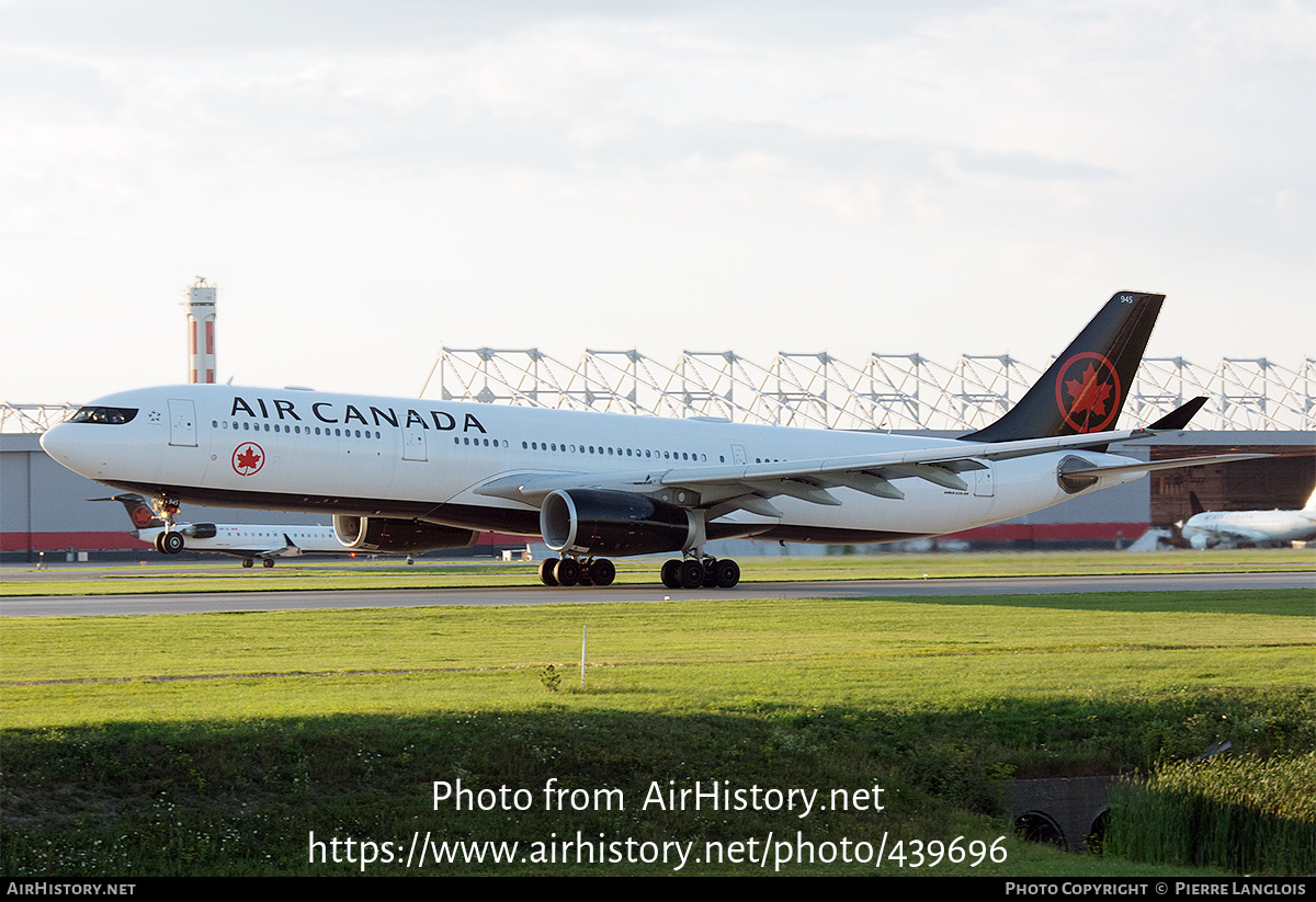 Aircraft Photo of C-GKUH | Airbus A330-343E | Air Canada | AirHistory.net #439696