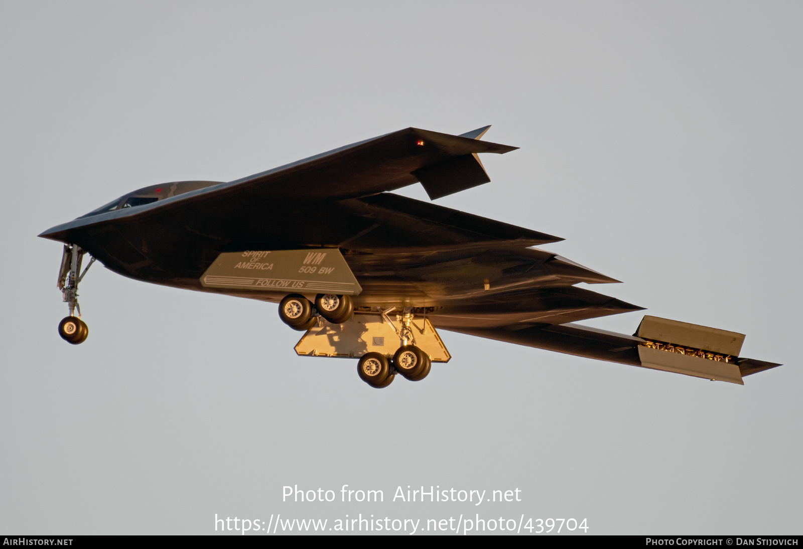 Aircraft Photo of 82-1066 / AF82-1066 | Northrop Grumman B-2A Spirit | USA - Air Force | AirHistory.net #439704