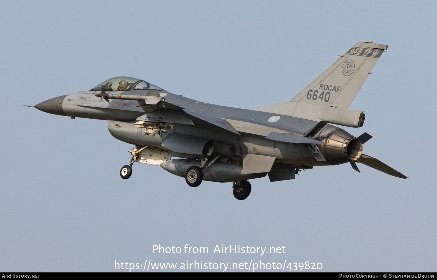 Aircraft Photo of 6640 | General Dynamics F-16A Fighting Falcon | Taiwan - Air Force | AirHistory.net #439820