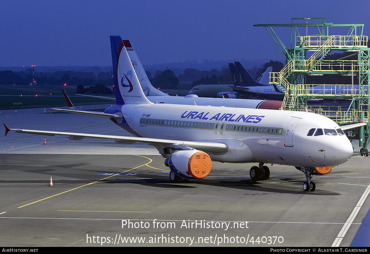 Aircraft Photo of VP-BMF | Airbus A320-214 | Ural Airlines | AirHistory.net #440370