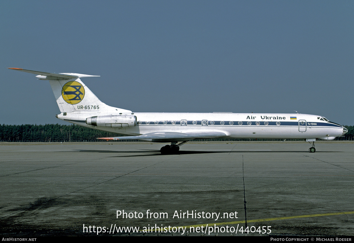 Aircraft Photo of UR-65765 | Tupolev Tu-134A | Air Ukraine | AirHistory.net #440455