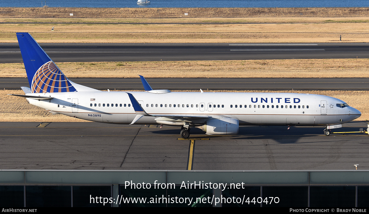 Aircraft Photo of N62895 | Boeing 737-900/ER | United Airlines | AirHistory.net #440470