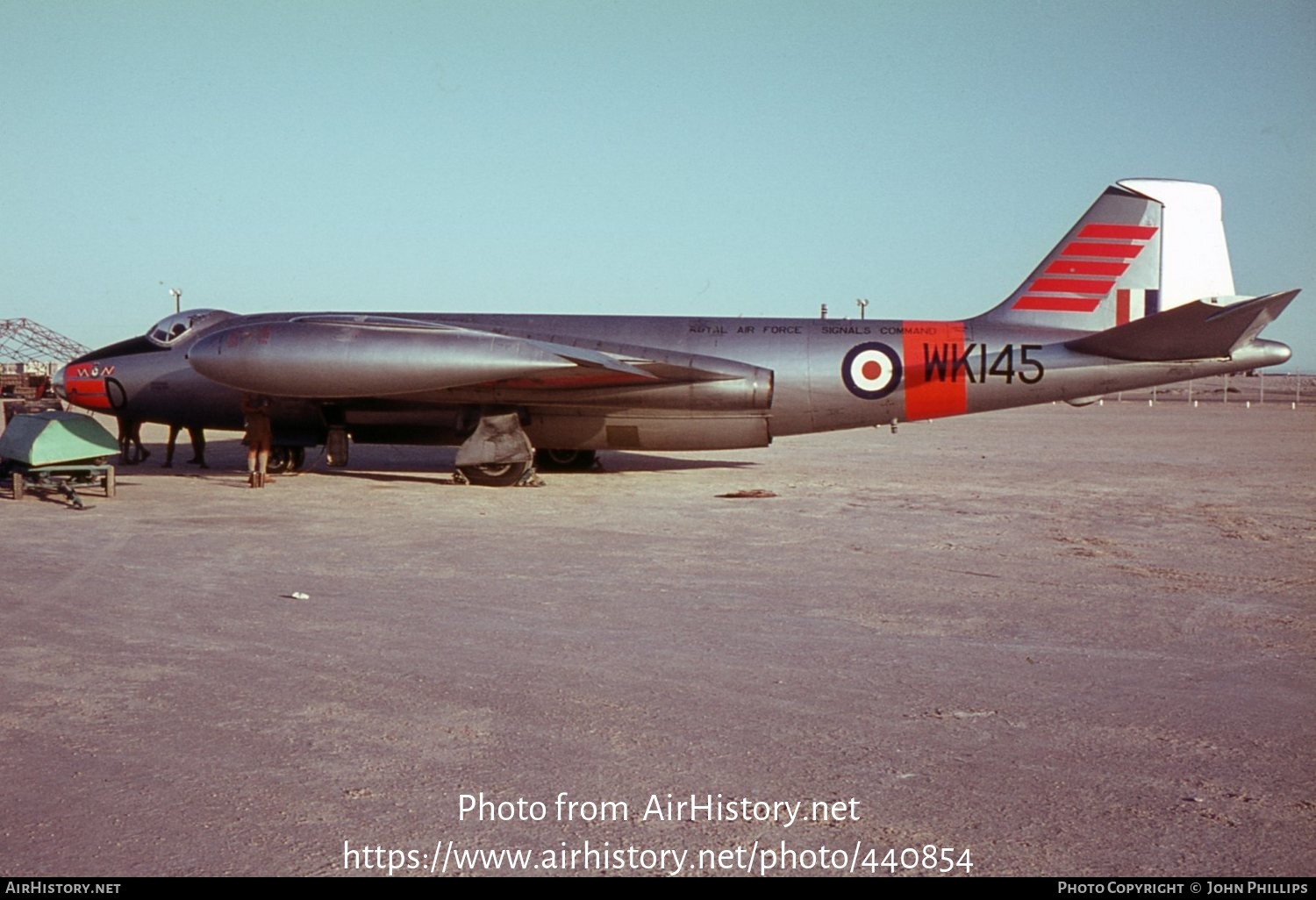 Aircraft Photo of WK145 | English Electric Canberra B2 | UK - Air Force | AirHistory.net #440854