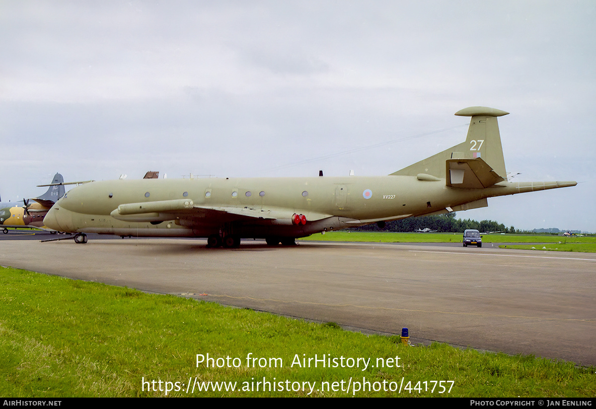 Aircraft Photo of XV227 | Hawker Siddeley HS-801 Nimrod MR.2P | UK - Air Force | AirHistory.net #441757