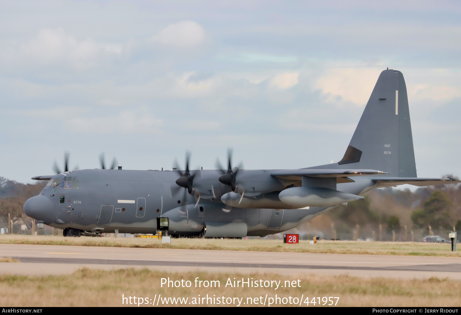 Aircraft Photo of 13-5776 / 35776 | Lockheed Martin MC-130J Commando II (L-382) | USA - Air Force | AirHistory.net #441957