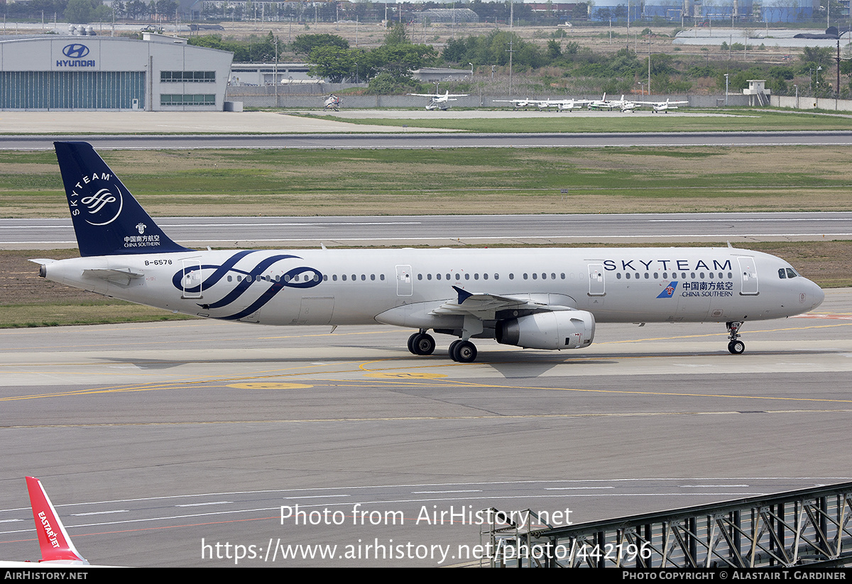 Aircraft Photo of B-6578 | Airbus A321-231 | China Southern Airlines | AirHistory.net #442196