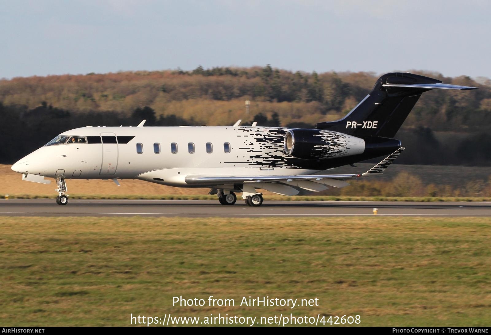 Aircraft Photo of PR-XDE | Bombardier Challenger 350 (BD-100-1A10) | AirHistory.net #442608