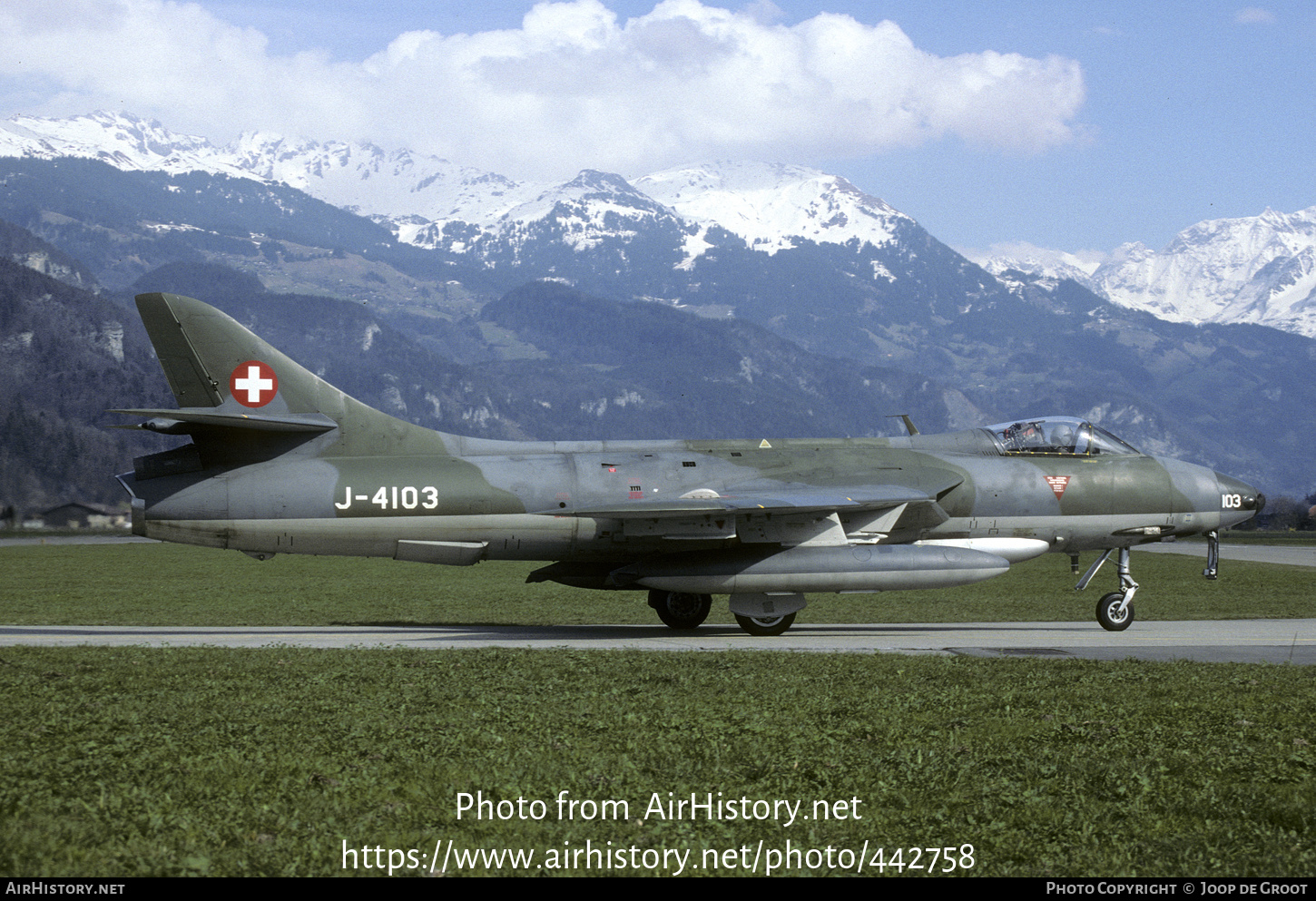 Aircraft Photo of J-4103 | Hawker Hunter F58A | Switzerland - Air Force | AirHistory.net #442758