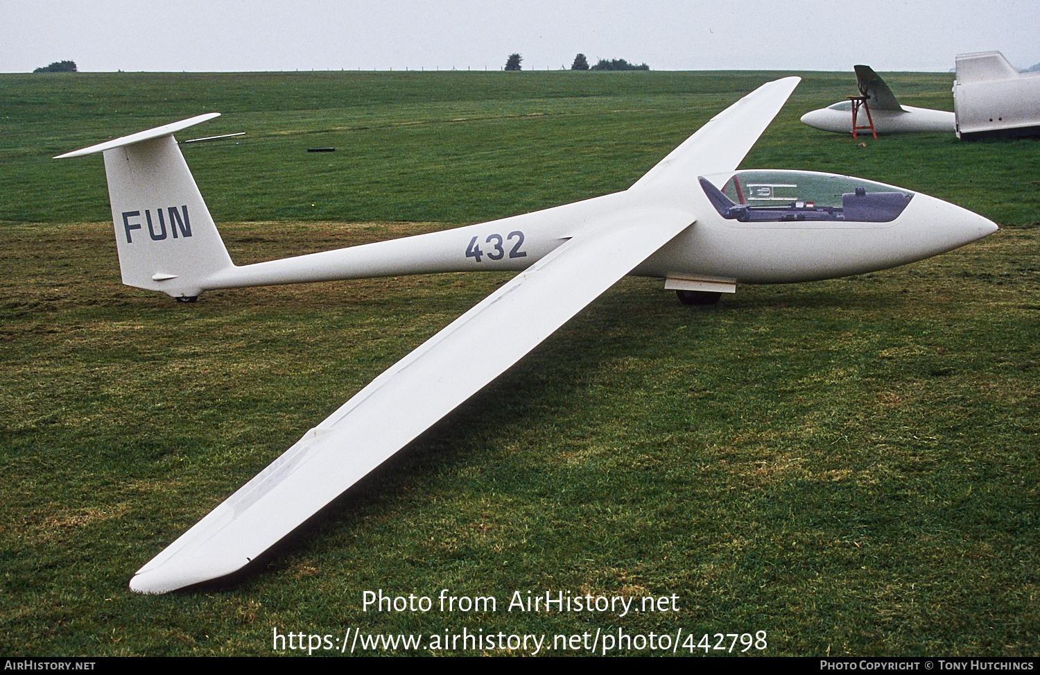 Aircraft Photo of G-CFUN / BGA3537 | Schleicher ASW-20CL | AirHistory.net #442798