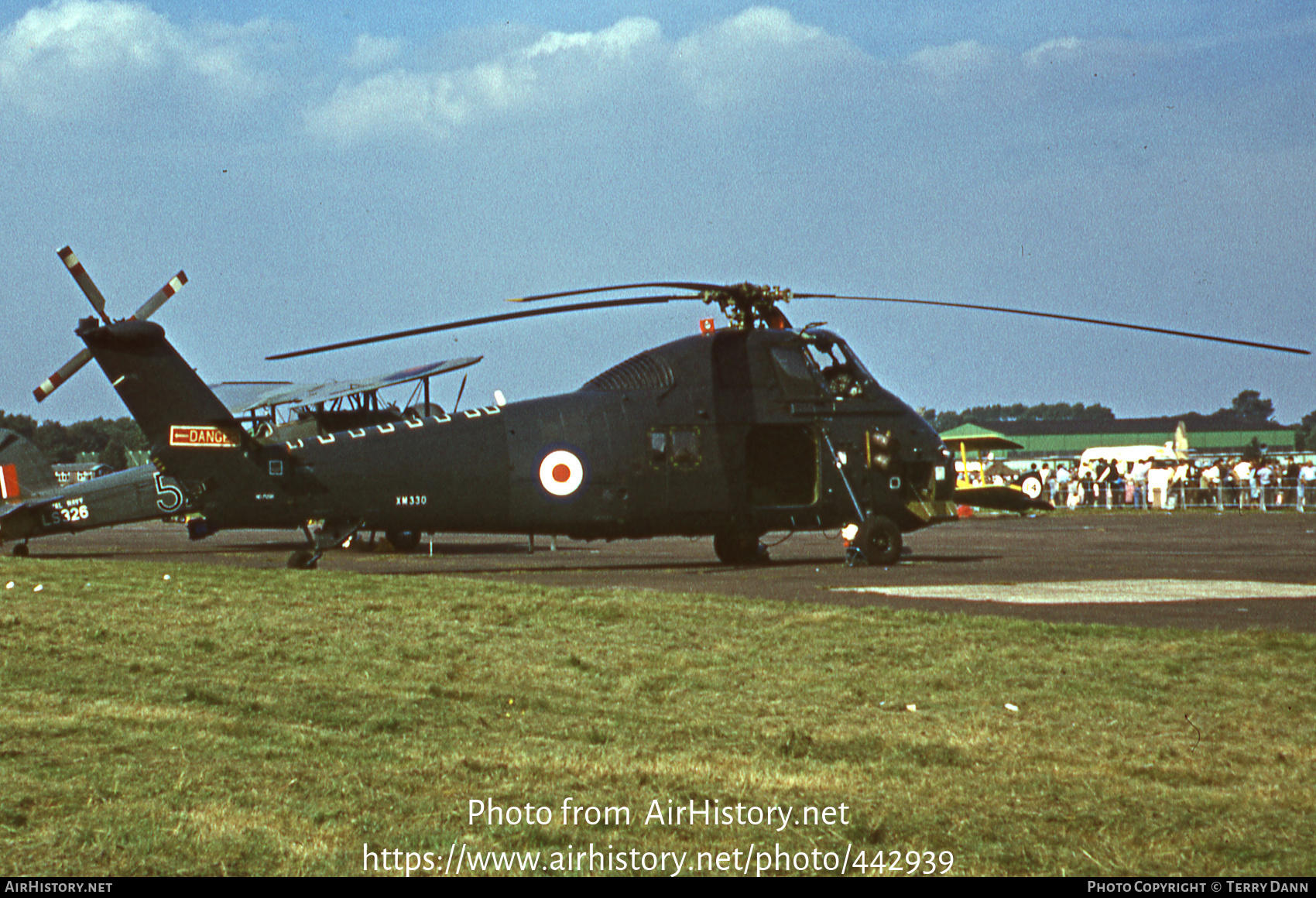 Aircraft Photo of XM330 | Westland WS-58 Wessex HAS.1 | UK - Air Force | AirHistory.net #442939