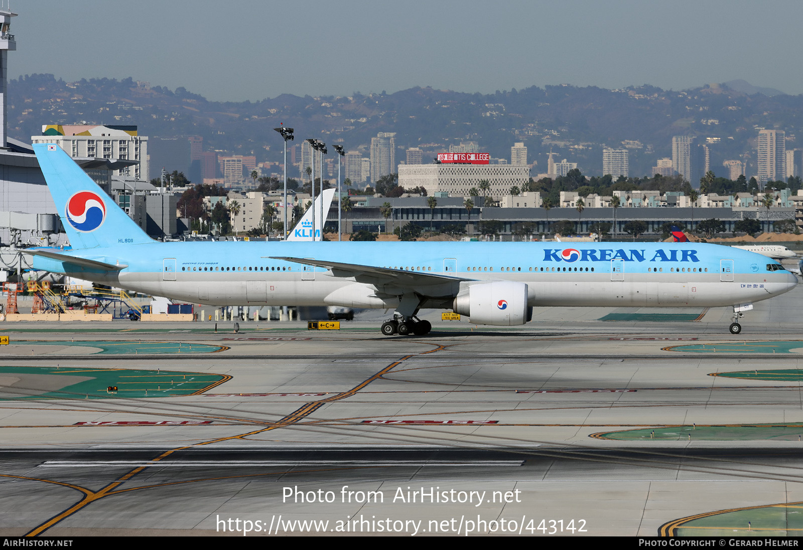 Aircraft Photo of HL8011 | Boeing 777-3B5/ER | Korean Air | AirHistory.net #443142