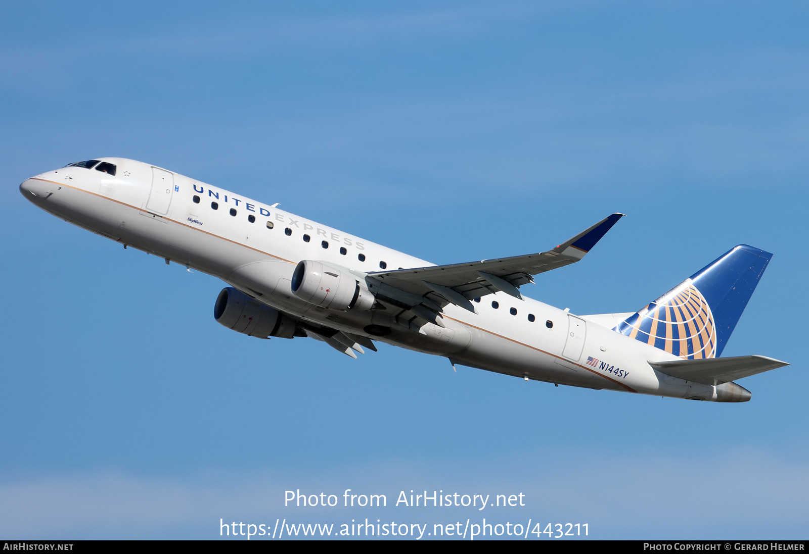 Aircraft Photo of N144SY | Embraer 175LR (ERJ-170-200LR) | United Express | AirHistory.net #443211