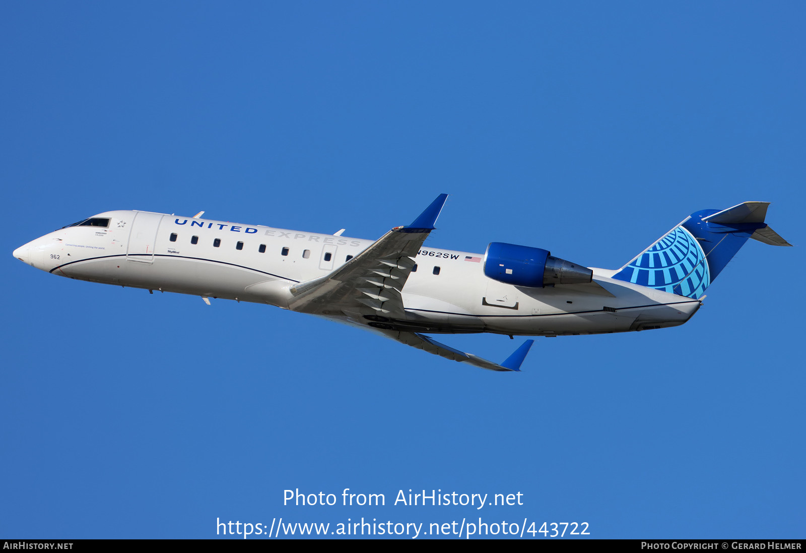 Aircraft Photo of N962SW | Bombardier CRJ-200ER (CL-600-2B19) | United Express | AirHistory.net #443722