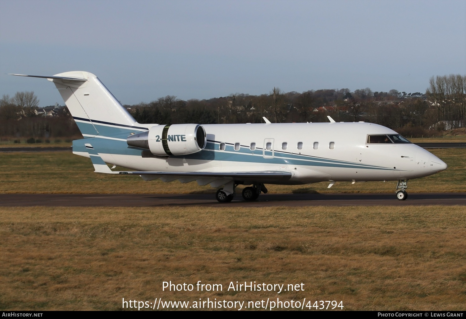 Aircraft Photo of 2-NITE | Bombardier Challenger 604 (CL-600-2B16) | AirHistory.net #443794