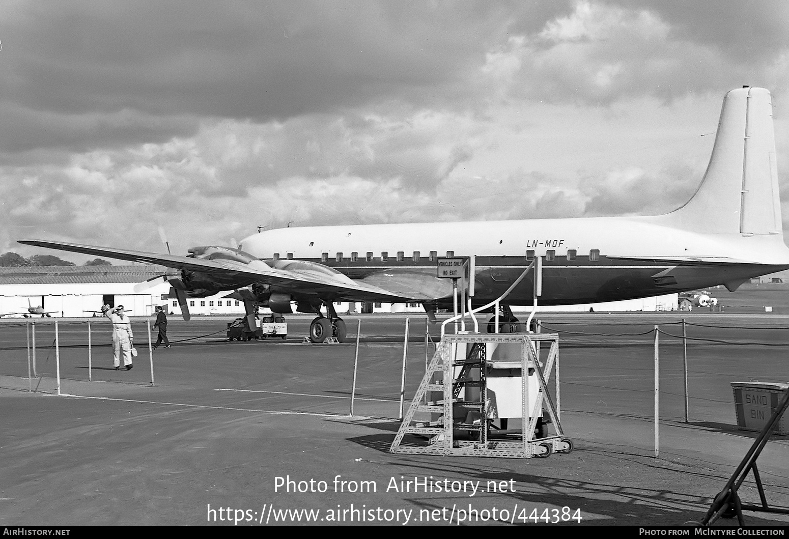 Aircraft Photo of LN-MOF | Douglas DC-7C | AirHistory.net #444384