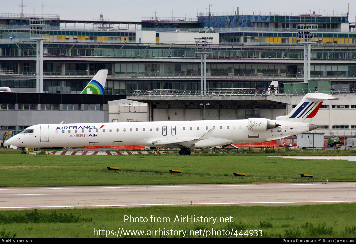 Aircraft Photo of F-HMLJ | Bombardier CRJ-1000EL NG (CL-600-2E25) | Air France | AirHistory.net #444933