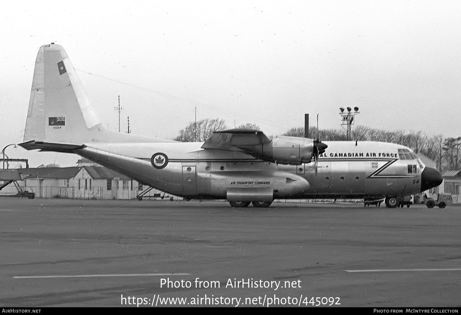 Aircraft Photo of 10304 | Lockheed CC-130B Hercules | Canada - Air Force | AirHistory.net #445092