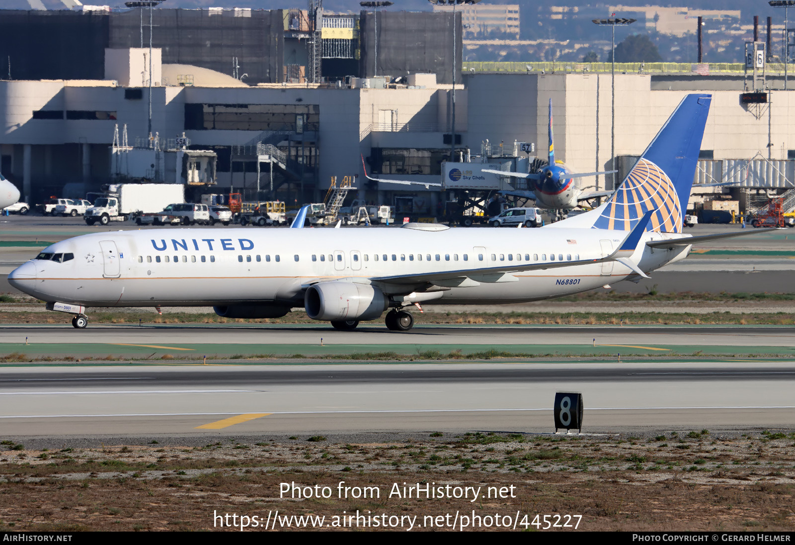 Aircraft Photo of N68801 | Boeing 737-924/ER | United Airlines | AirHistory.net #445227