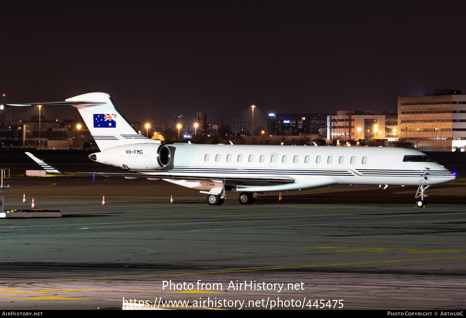 Aircraft Photo of VH-FMG | Bombardier Global 7500 (BD-700-2A12) | AirHistory.net #445475