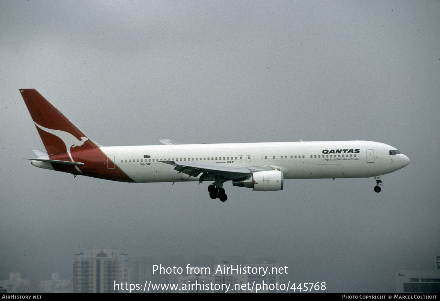 Aircraft Photo of VH-OGP | Boeing 767-338/ER | Qantas | AirHistory.net #445768