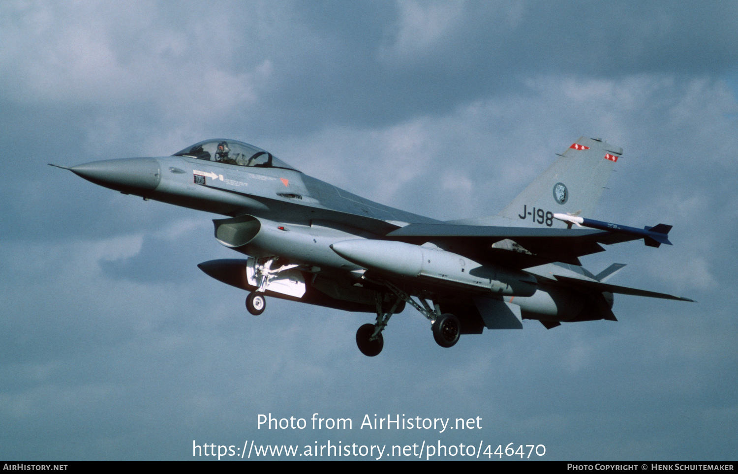 Aircraft Photo of J-198 | General Dynamics F-16A Fighting Falcon | Netherlands - Air Force | AirHistory.net #446470