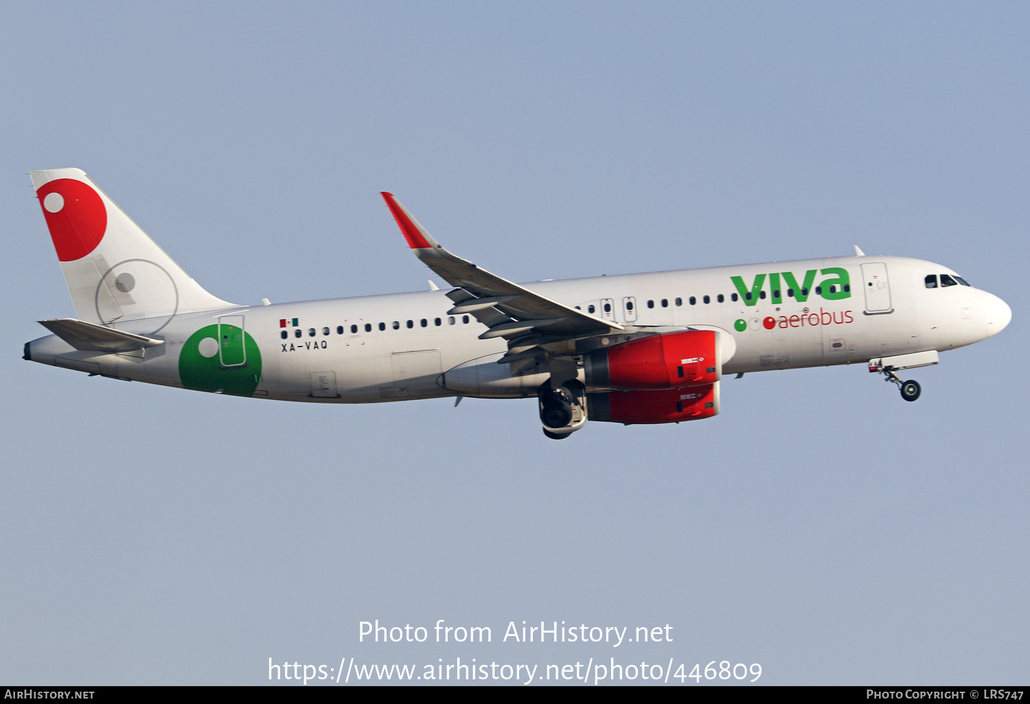 Aircraft Photo of XA-VAQ | Airbus A320-232 | Viva Aerobús | AirHistory.net #446809