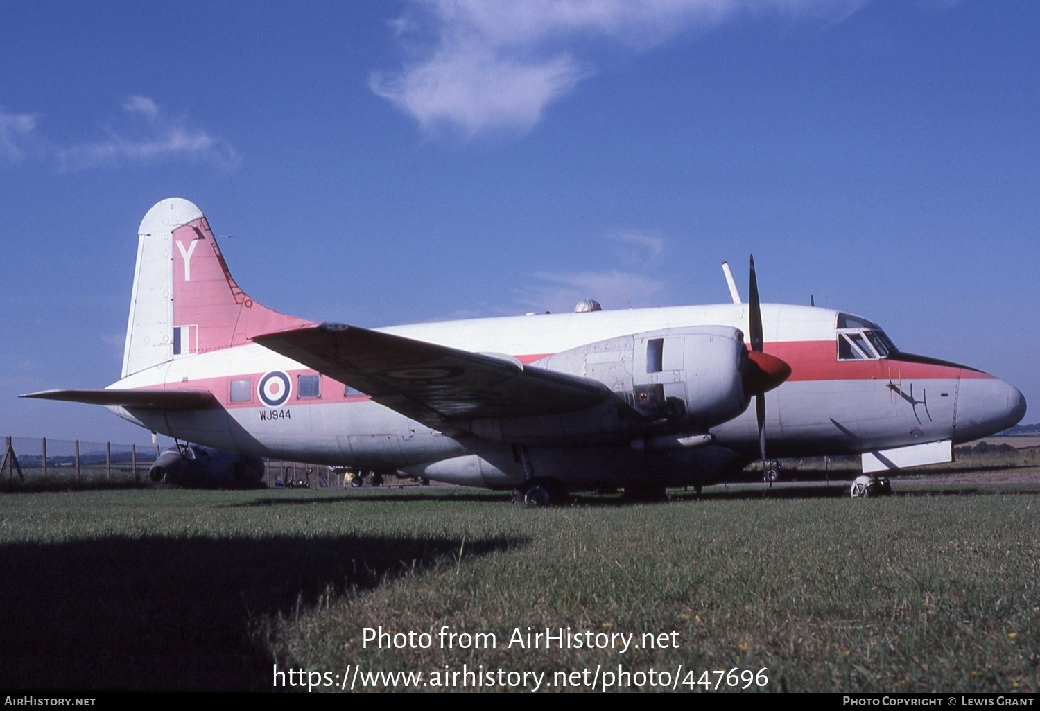 Aircraft Photo of WJ944 | Vickers 668 Varsity T.1 | UK - Air Force | AirHistory.net #447696