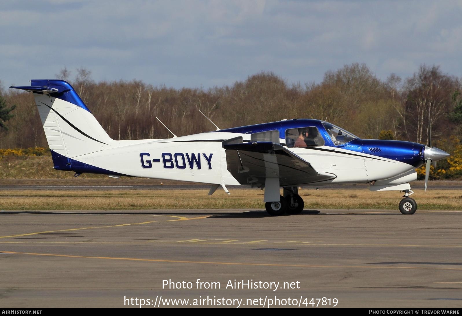 Aircraft Photo of G-BOWY | Piper PA-28RT-201T Turbo Arrow IV | AirHistory.net #447819