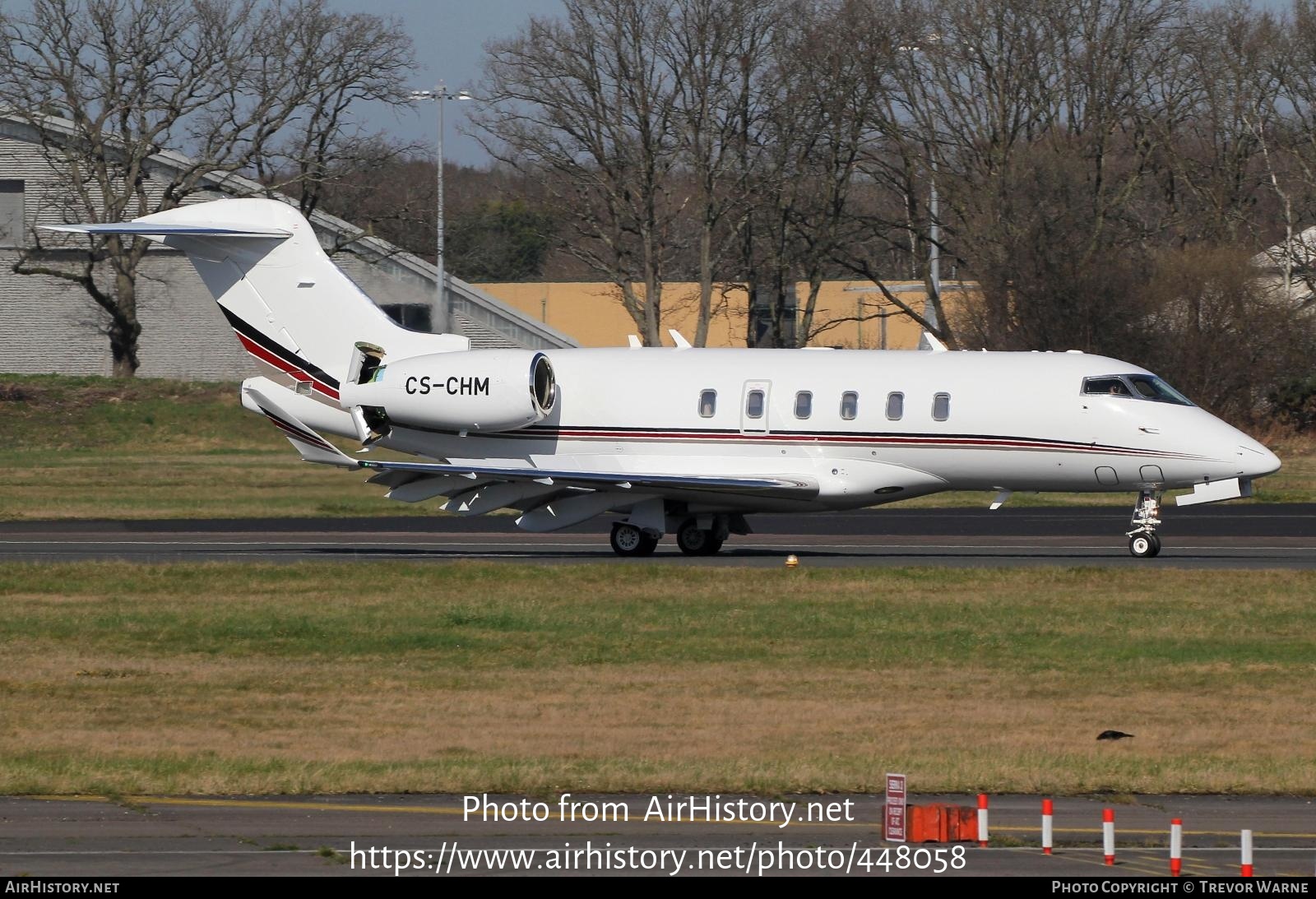 Aircraft Photo of CS-CHM | Bombardier Challenger 350 (BD-100-1A10) | AirHistory.net #448058