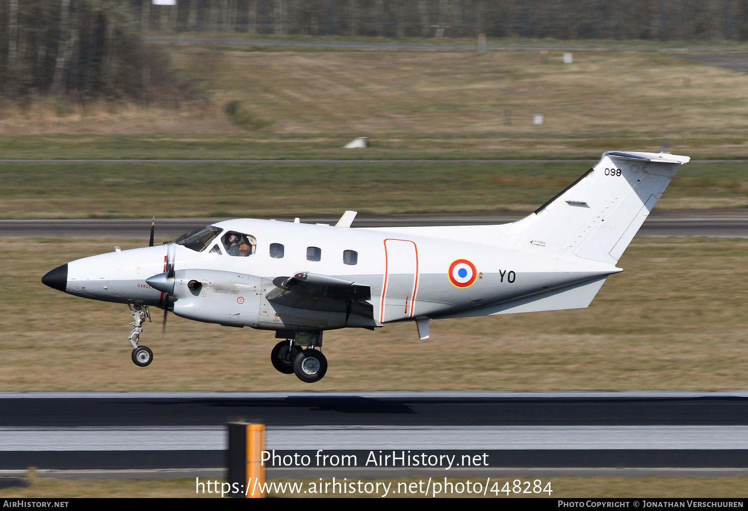 Aircraft Photo of 098 | Embraer EMB-121AA Xingu | France - Air Force | AirHistory.net #448284