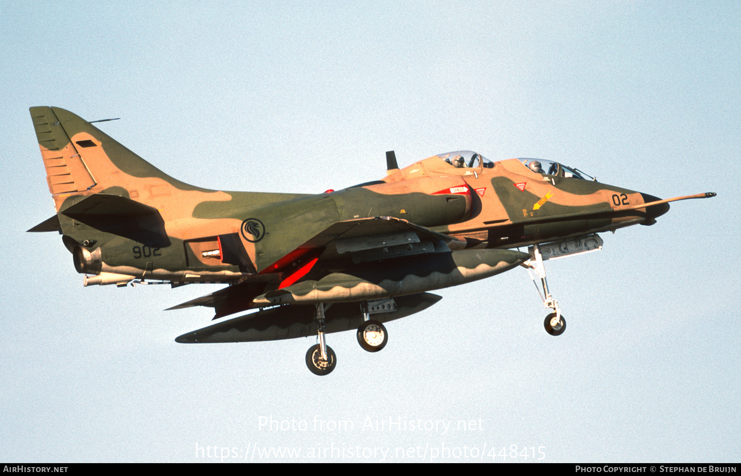 Aircraft Photo of 902 | McDonnell Douglas TA-4SU Skyhawk | Singapore - Air Force | AirHistory.net #448415