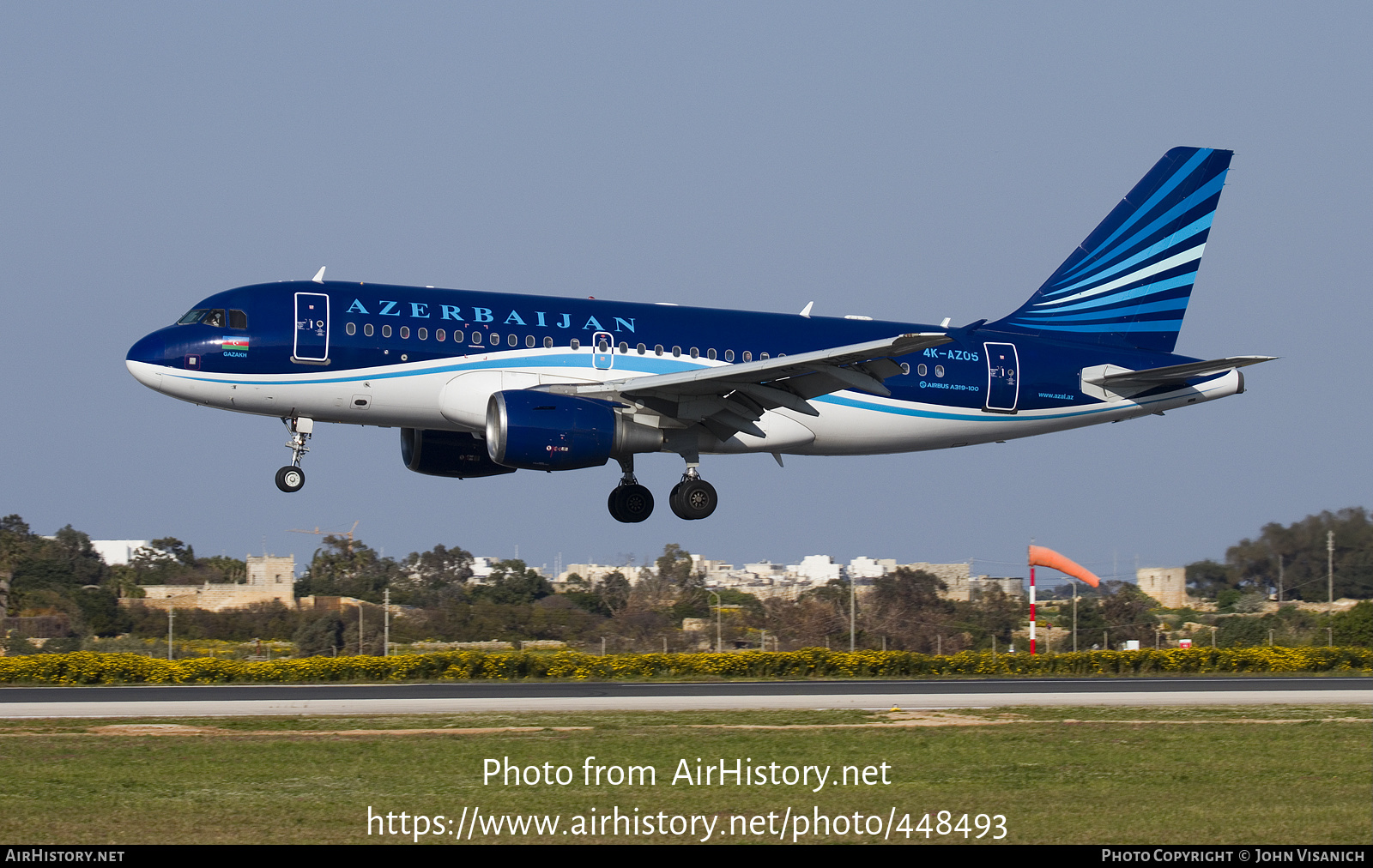 Aircraft Photo of 4K-AZ05 | Airbus A319-111 | Azerbaijan Airlines - AZAL - AHY | AirHistory.net #448493