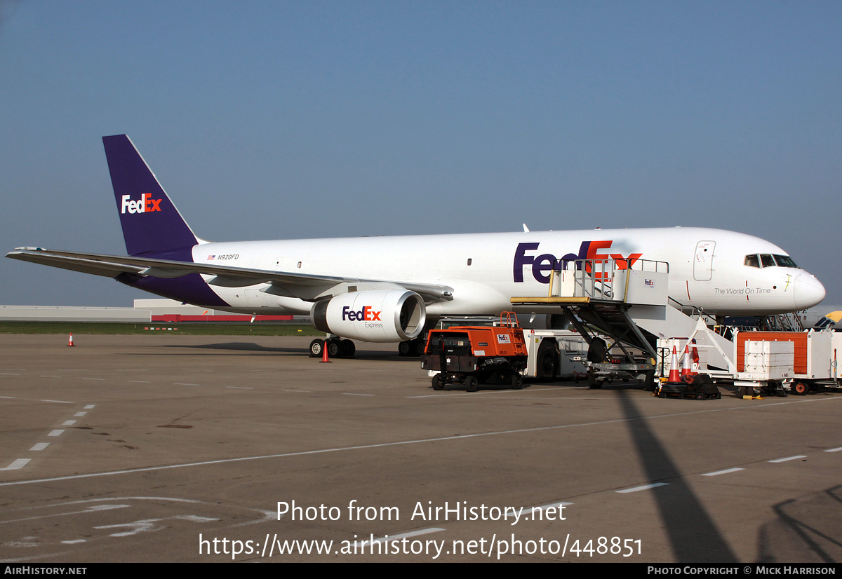 Aircraft Photo of N920FD | Boeing 757-23A(SF) | FedEx Express - Federal Express | AirHistory.net #448851