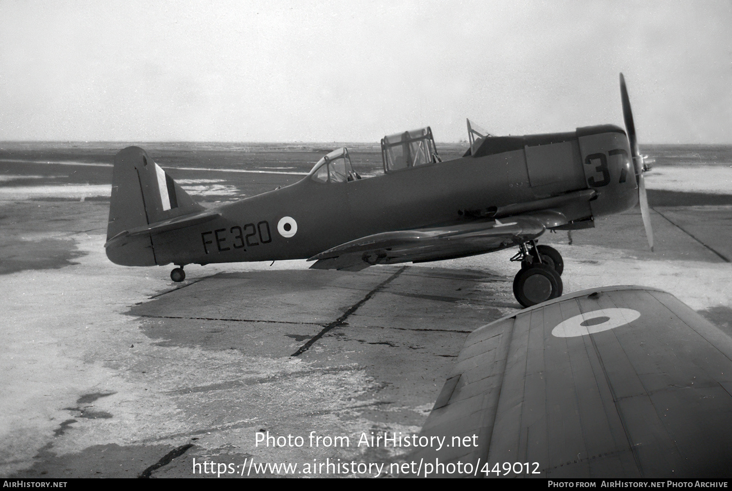 Aircraft Photo of FE920 | North American AT-16 Harvard IIB | Canada - Air Force | AirHistory.net #449012