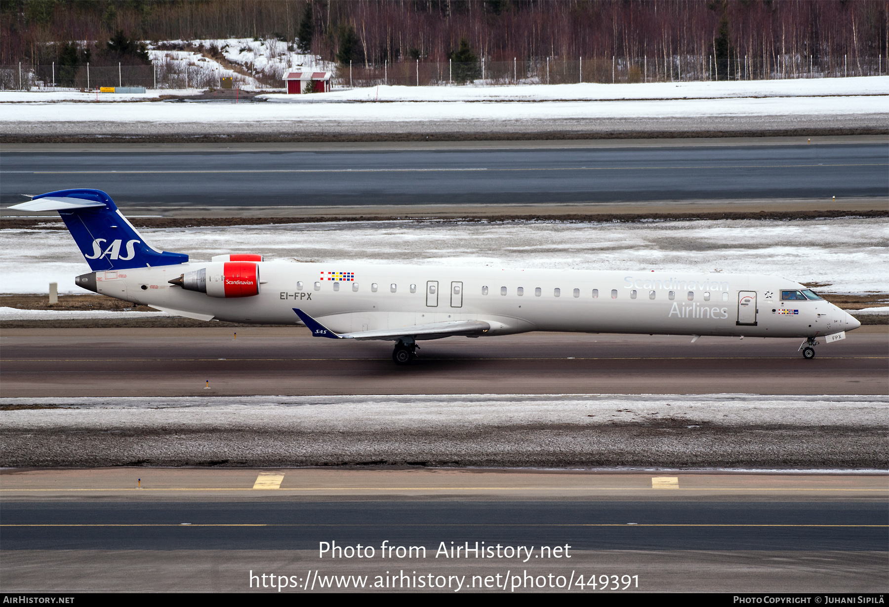 Aircraft Photo of EI-FPX | Bombardier CRJ-900LR (CL-600-2D24) | Scandinavian Airlines - SAS | AirHistory.net #449391