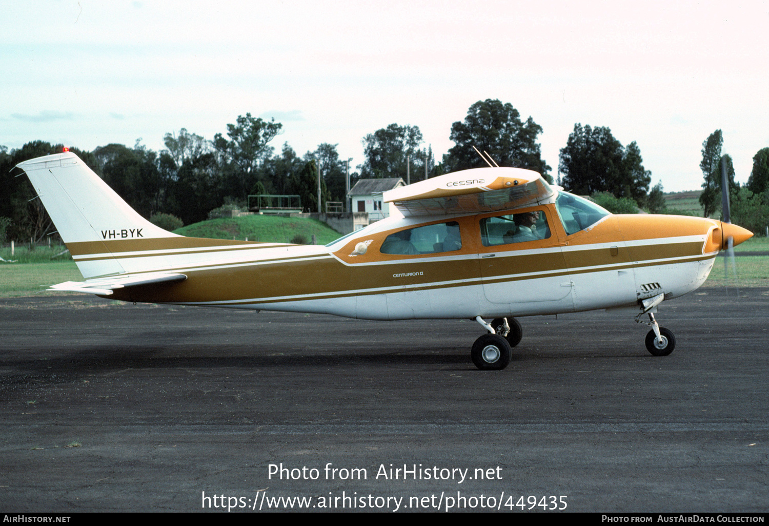 Aircraft Photo of VH-BYK | Cessna 210L Centurion | AirHistory.net #449435