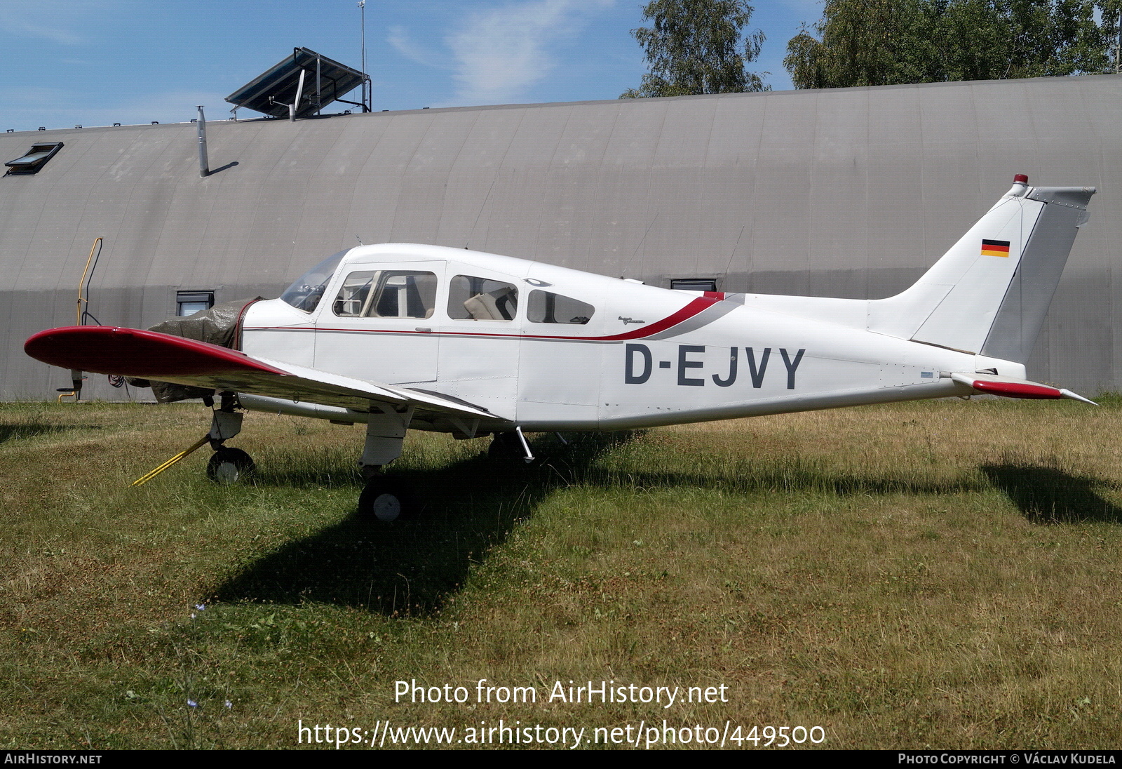 Aircraft Photo of D-EJVY | Beech A23-24 Musketeer Super III | AirHistory.net #449500