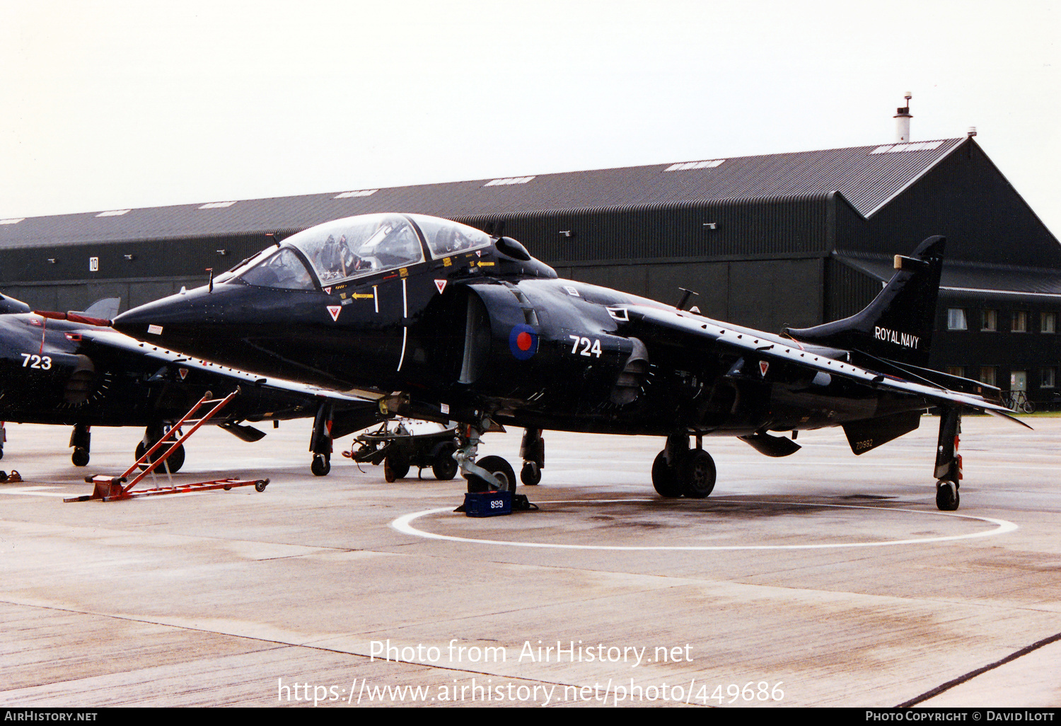 Aircraft Photo of ZD992 | Hawker Siddeley Harrier T8 | UK - Navy | AirHistory.net #449686