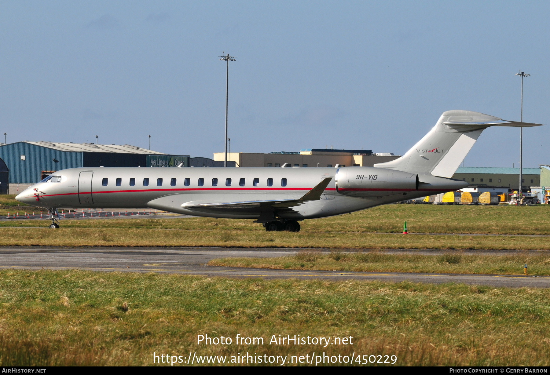 Aircraft Photo of 9H-VID | Bombardier Global 7500 (BD-700-2A12) | VistaJet | AirHistory.net #450229