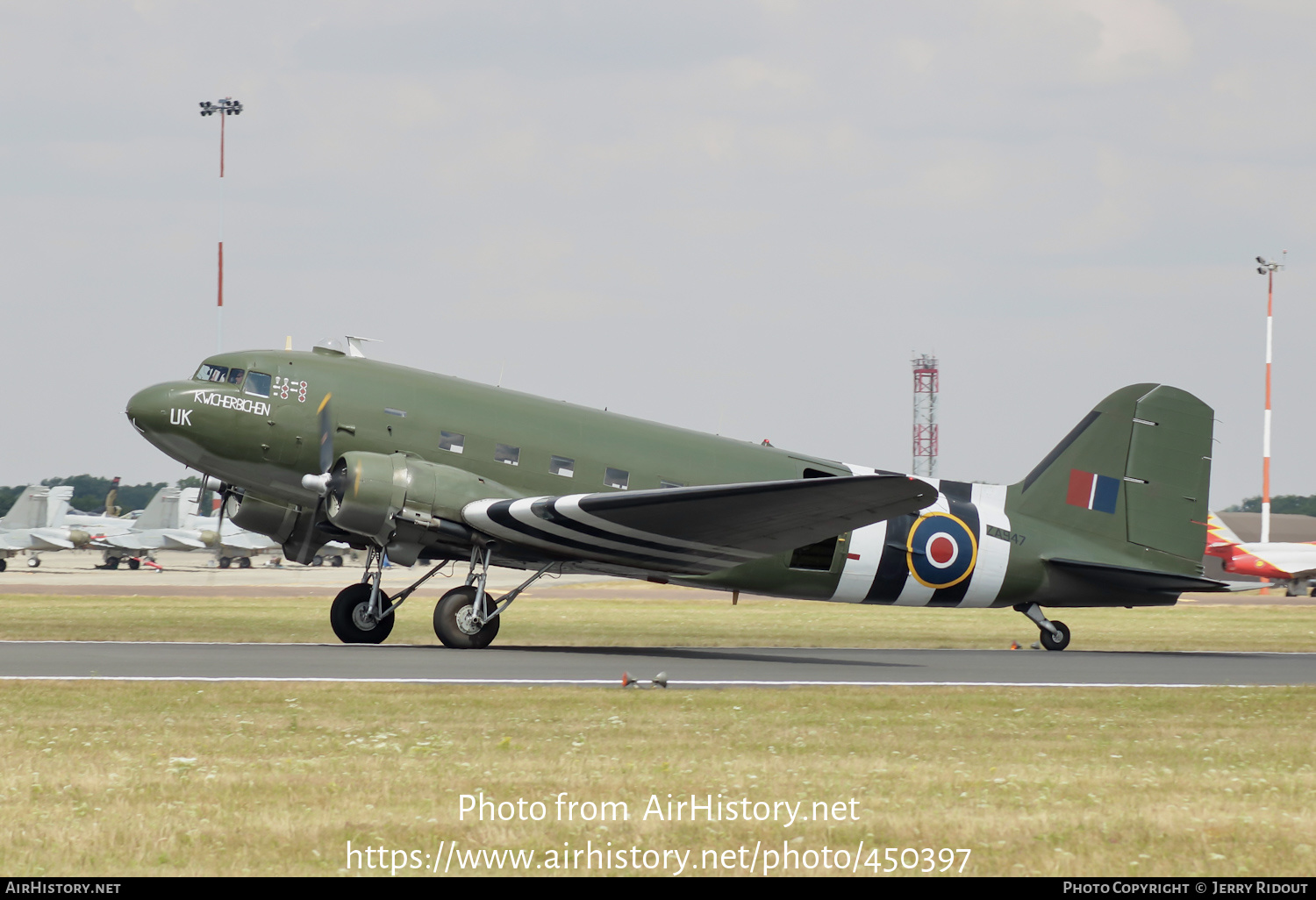 Aircraft Photo of ZA947 | Douglas C-47A Dakota Mk.3 | UK - Air Force | AirHistory.net #450397