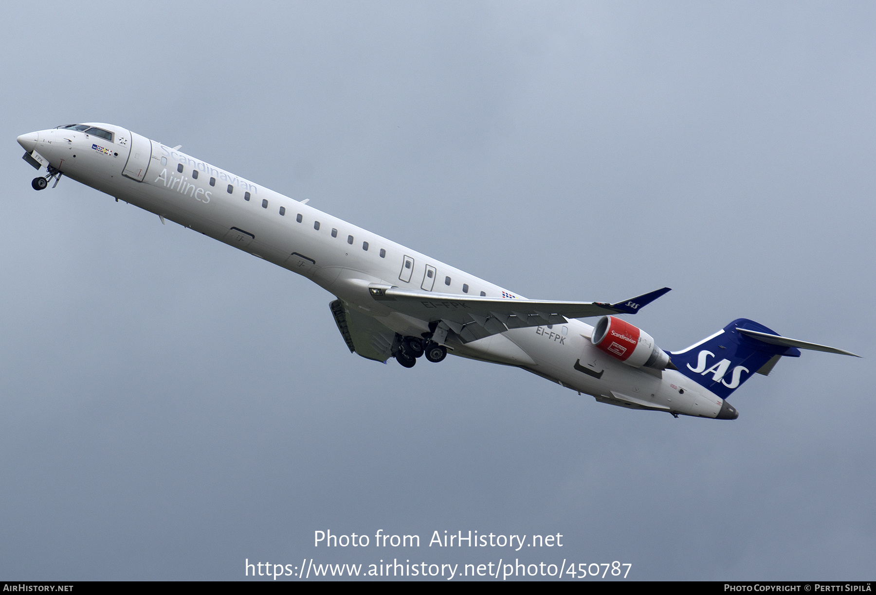 Aircraft Photo of EI-FPK | Bombardier CRJ-900LR (CL-600-2D24) | Scandinavian Airlines - SAS | AirHistory.net #450787