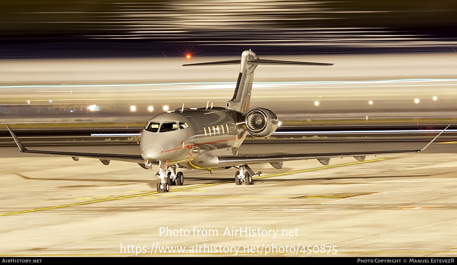 Aircraft Photo of 9H-VCL | Bombardier Challenger 350 (BD-100-1A10) | VistaJet | AirHistory.net #450875