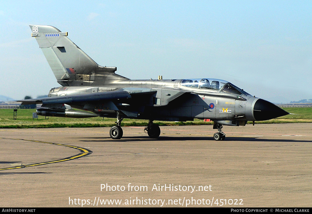 Aircraft Photo of ZA588 | Panavia Tornado GR4 | UK - Air Force | AirHistory.net #451022