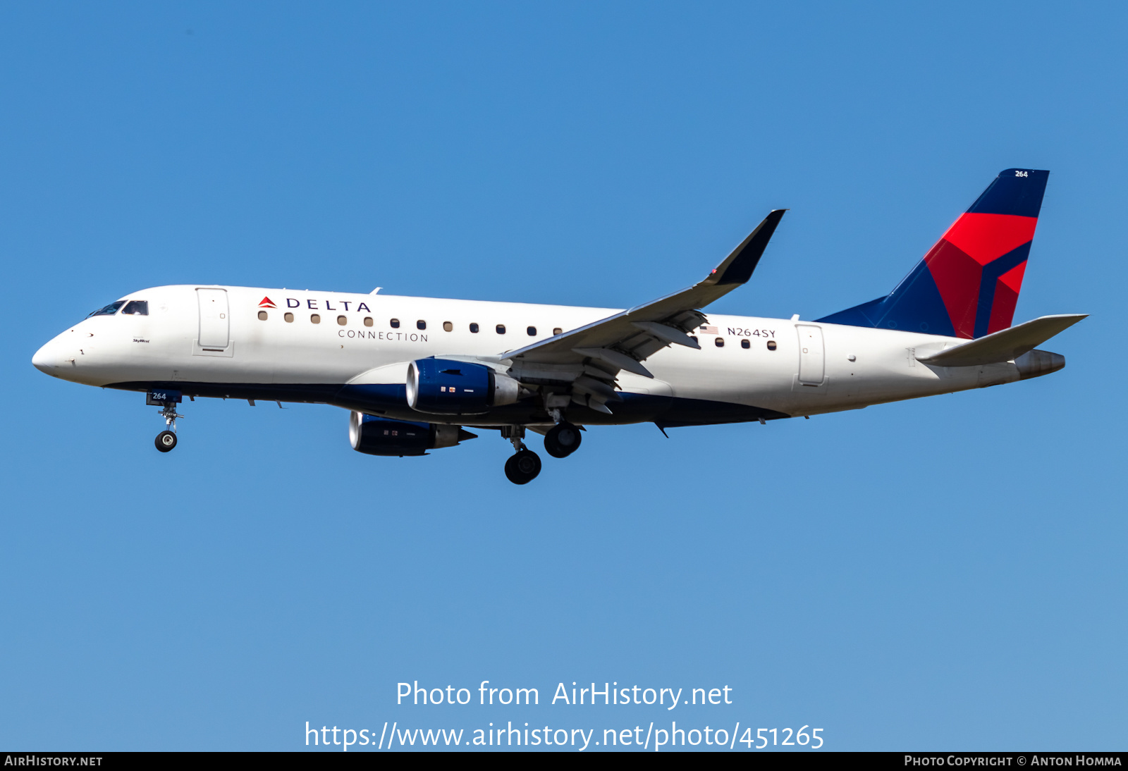 Aircraft Photo of N264SY | Embraer 175LL (ERJ-170-200LL) | Delta Connection | AirHistory.net #451265