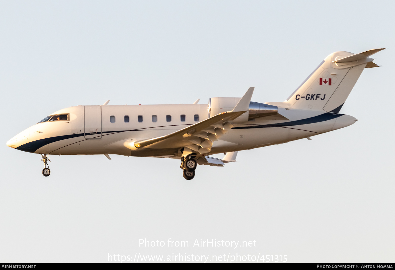 Aircraft Photo of C-GKFJ | Bombardier Challenger 605 (CL-600-2B16) | AirHistory.net #451315