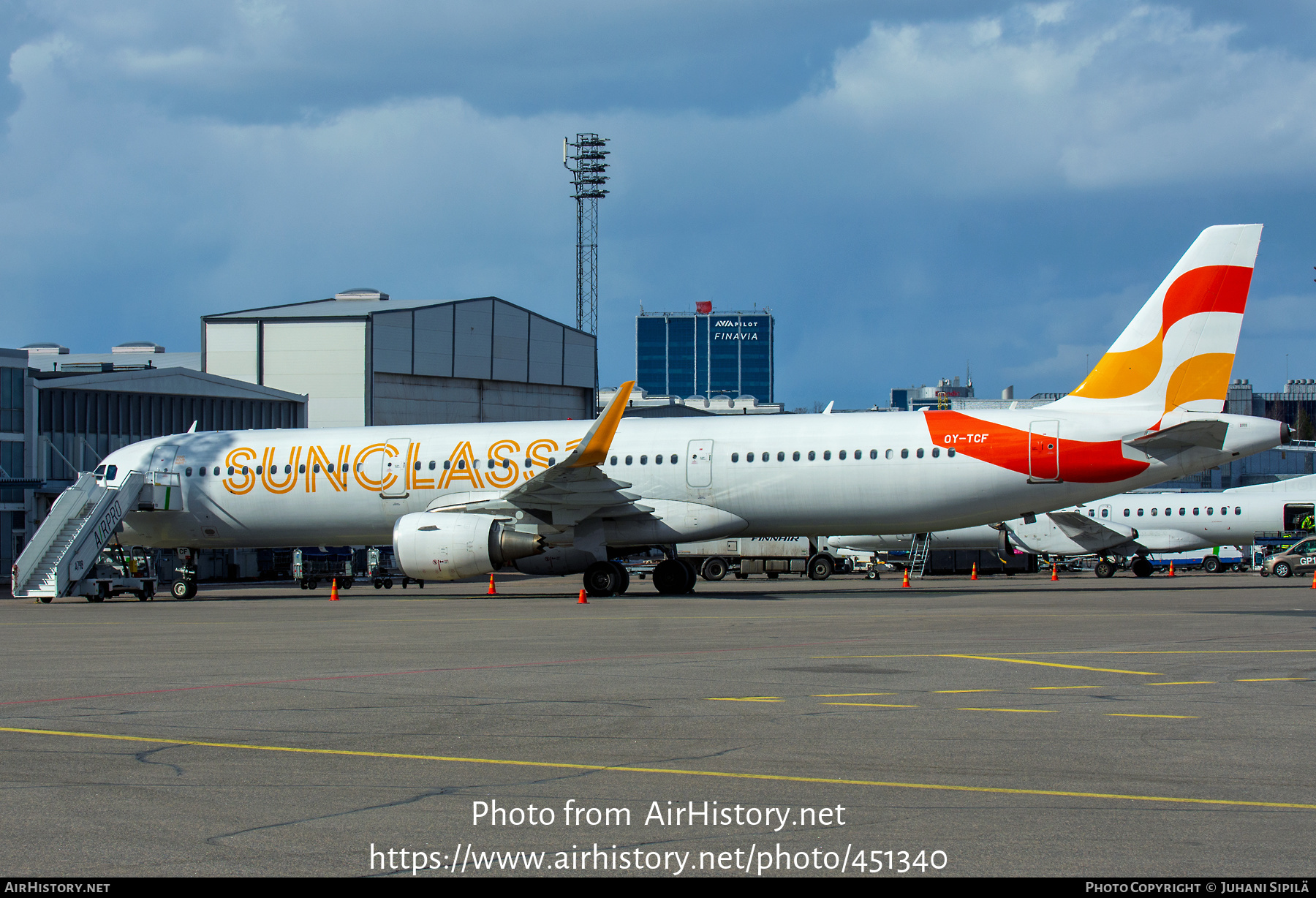 Aircraft Photo of OY-TCF | Airbus A321-211 | Sunclass Airlines | AirHistory.net #451340