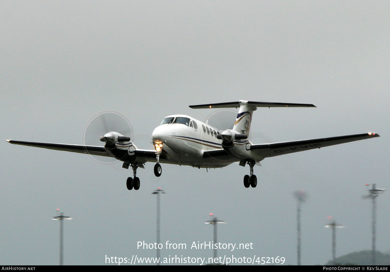 Aircraft Photo of G-KVIP | Beech 200 Super King Air | Centreline Air | Capital Air Ambulance | AirHistory.net #452169